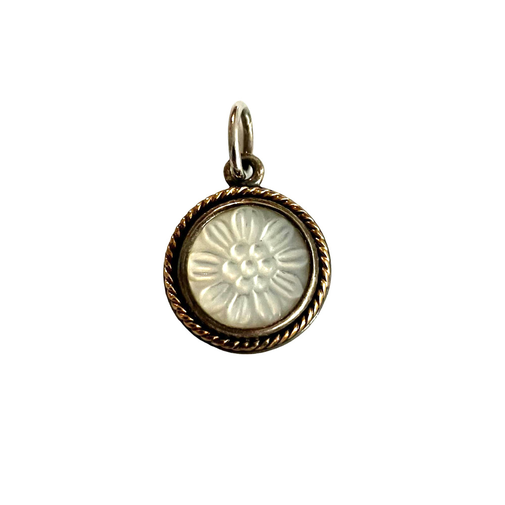 Pandora Daisy Signet Mother of Pearl 925 Pendant